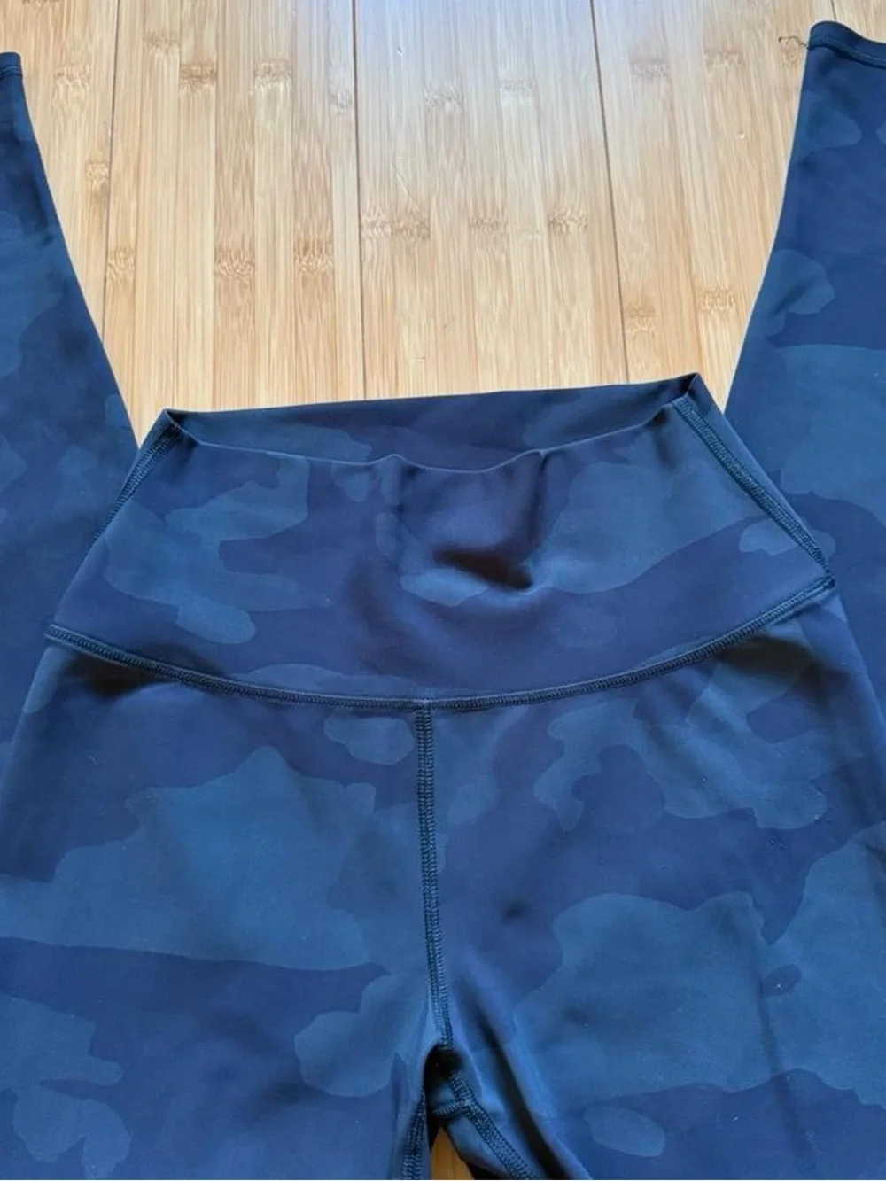 Alo camo leggings